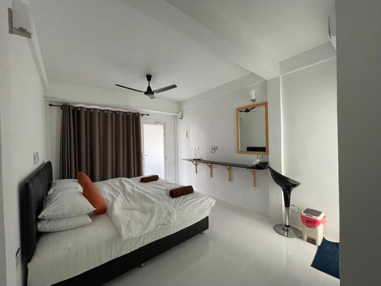 Dacha Thoddoo White Sand Екстер'єр фото