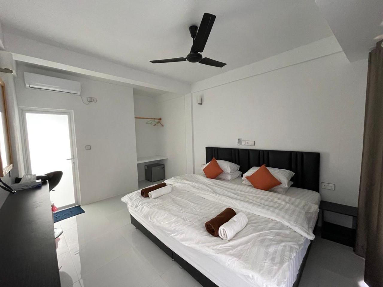 Dacha Thoddoo White Sand Екстер'єр фото
